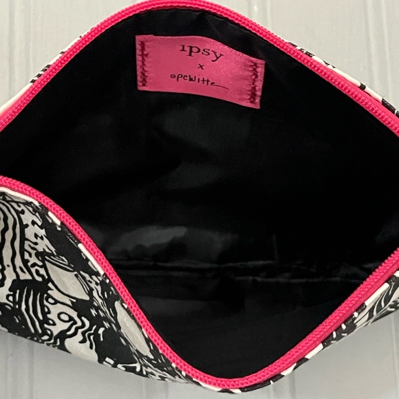 Ipsy Cosmetics Bag Collaboration With Priscilla Witte Black White Pink - Picture 4 of 6